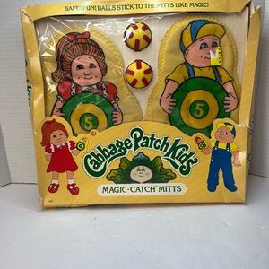 NIB Rare Find Cabbage Patch Kids Magic-Catch Mitts - Yellow and Green